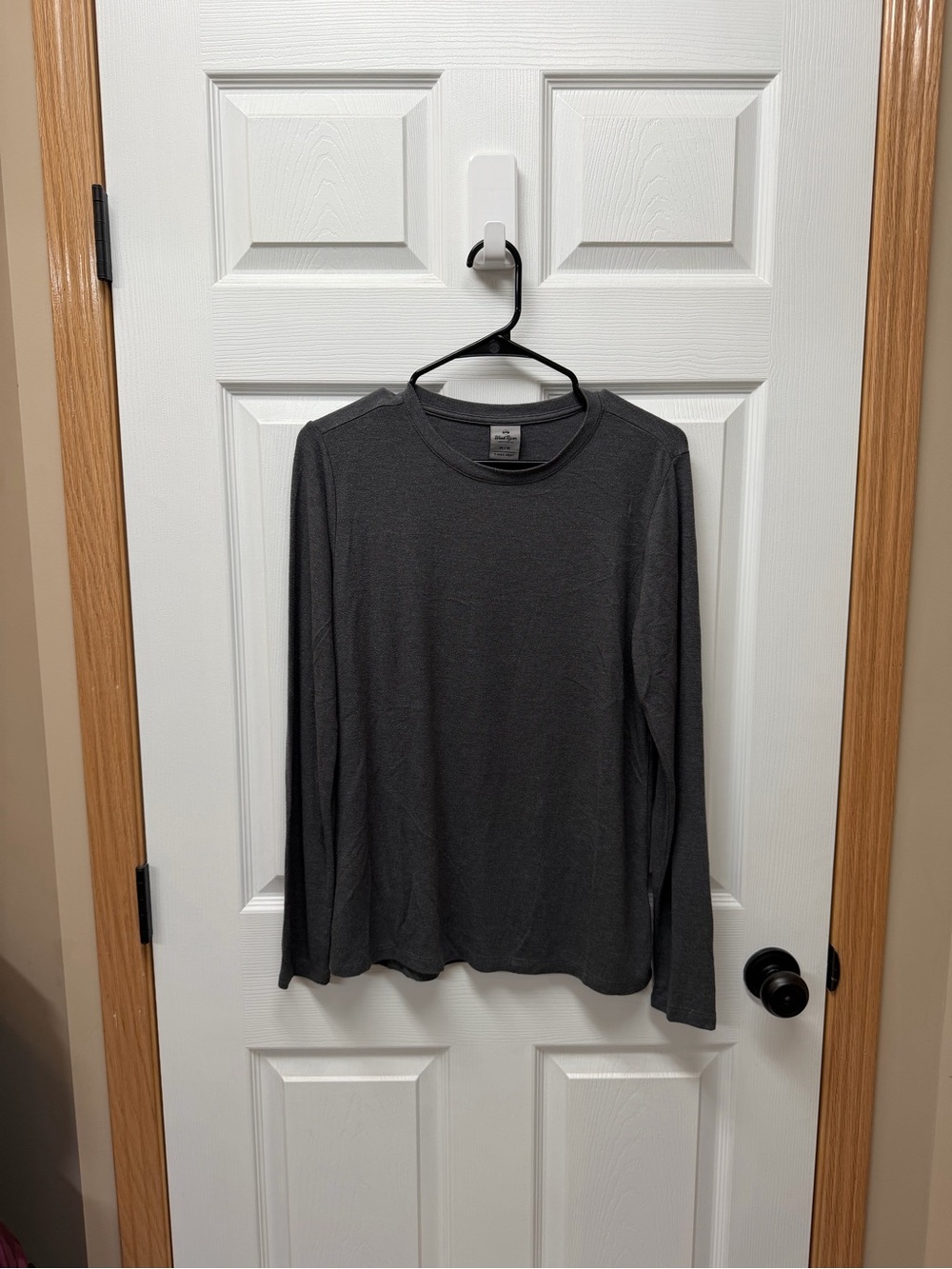 Women's Long-Sleeve Crewneck Tee - Charcoal Gray